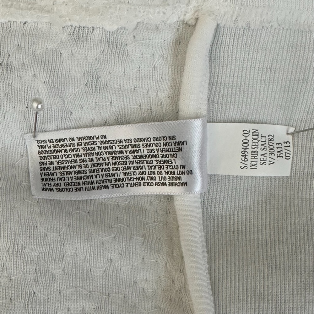 ✱SOLD✱ Bundle of 3 S Gray/White Sleeveless Tank Tops: Color Story Old Navy,  J+B - Picture 13 of 16